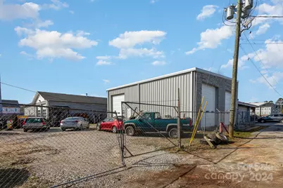 1041 N Main Street, Mooresville, NC 28115 - Photo 6