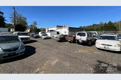 2140 US 70 Highway, Connelly Springs, NC 28612 - Photo 16