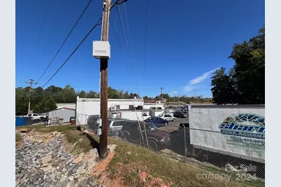 2140 US 70 Highway, Connelly Springs, NC 28612 - Photo 18