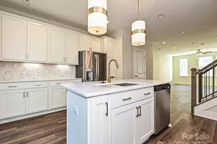 1421 Collier Walk Aly, Charlotte, NC 28205 - Photo 6