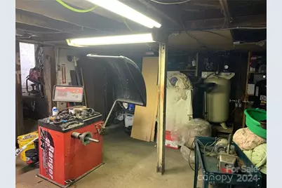 3239 W Main Street, Claremont, NC 28610 - Photo 18