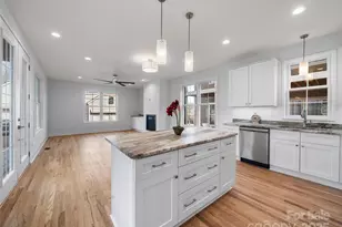 36 Skyvue Ct, Saluda, NC 28773 - Photo 2