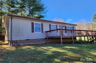 20 Coventry Ln, Burnsville, NC 28714 - Photo 2
