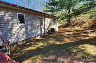 20 Coventry Ln, Burnsville, NC 28714 - Photo 16