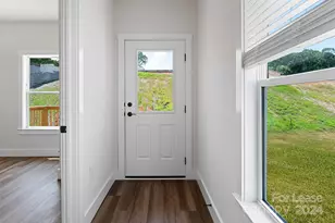 247 Cherrywood Wy, Asheville, NC 28806 - Photo 2