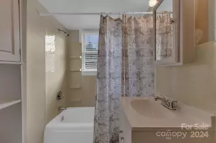 2664 Charles Teague Pl, Lenoir, NC 28645 - Photo 12