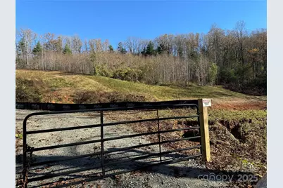 3200 Greenville Highway, Flat Rock, NC 28731 - Photo 20