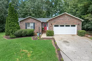 1335 Huckleberry Dr, Lincolnton, NC 28092 - Photo 24