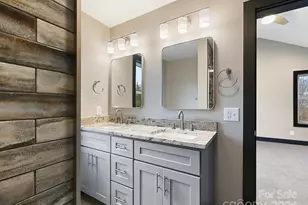 52 Fox Dr, Asheville, NC 28803 - Photo 24