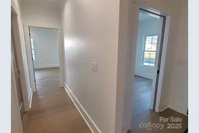 405 19th Avenue Circle NW, Hickory, NC 28601 - Photo 18