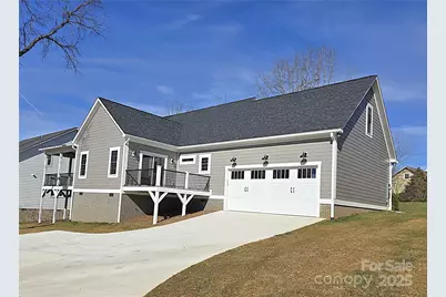 405 19th Avenue Circle NW, Hickory, NC 28601 - Photo 44