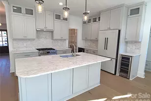 405 19th Ave Cir NW, Hickory, NC 28601 - Photo 6