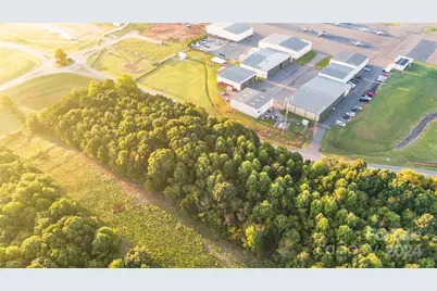 130 Aviation Drive, Statesville, NC 28677 - Photo 4