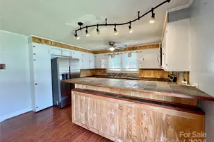 142 Swink St SW, Concord, NC 28027 - Photo 10