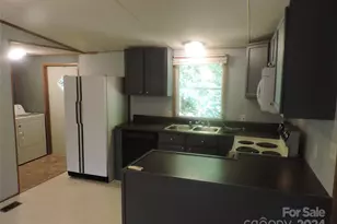 2271 Gouges Creek Rd, Spruce Pine, NC 28777 - Photo 16