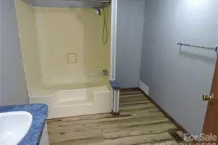 2271 Gouges Creek Rd, Spruce Pine, NC 28777 - Photo 22