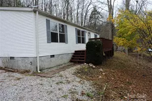 2271 Gouges Creek Rd, Spruce Pine, NC 28777 - Photo 2