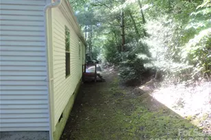 2271 Gouges Creek Rd, Spruce Pine, NC 28777 - Photo 36