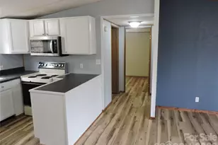 2271 Gouges Creek Rd, Spruce Pine, NC 28777 - Photo 18