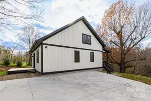 213 New Stock Rd, Asheville, NC 28804 - Photo 26
