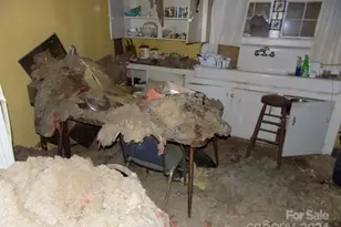 523 Hoyle St, Dallas, NC 28034 - Photo 8