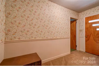 608 Hanover Drive, Shelby, NC 28150 - Photo 2