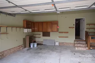 809 Pine Forest Rd, Charlotte, NC 28214 - Photo 32