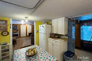 3059 Nc 261 Hwy, Bakersville, NC 28705 - Photo 20