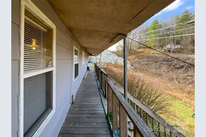 3059 Nc 261 Highway, Bakersville, NC 28705 - Photo 12