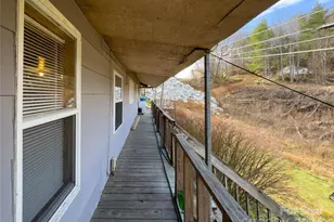 3059 Nc 261 Hwy, Bakersville, NC 28705 - Photo 12