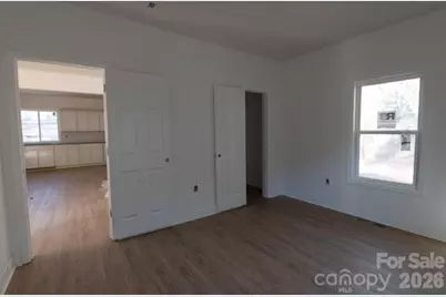 637 E Front Street, Statesville, NC 28677 - Photo 16