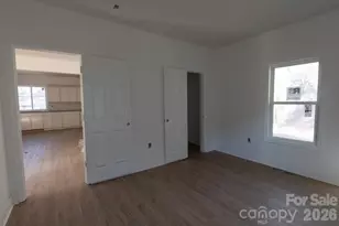 637 E Front St, Statesville, NC 28677 - Photo 16