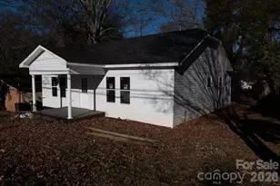 637 E Front St, Statesville, NC 28677 - Photo 2