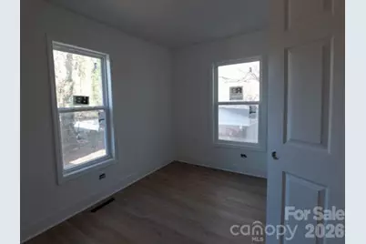 637 E Front Street, Statesville, NC 28677 - Photo 14