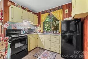 180 Valley Ln, Bryson City, NC 28713 - Photo 8