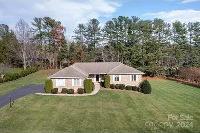 14 Beaumont Drive, Hendersonville, NC 28739 - Photo 1