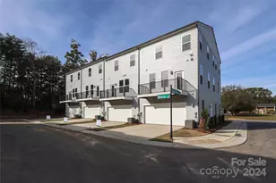 4007 Bourne Ct, Charlotte, NC 28262 - Photo 10