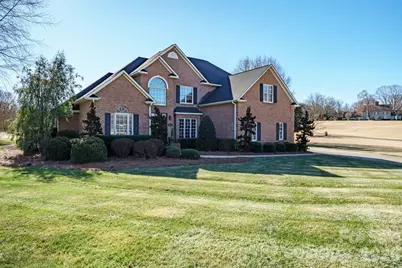 2425 Birdie Lane NE, Conover, NC 28613 - Photo 2