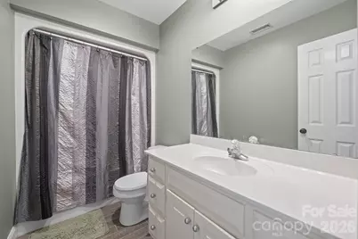 2425 Birdie Lane NE, Conover, NC 28613 - Photo 38