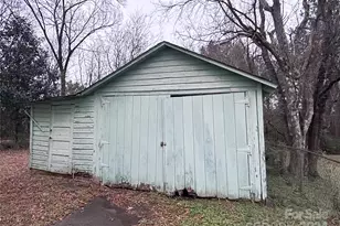 601 Sherman St, Badin, NC 28009 - Photo 8