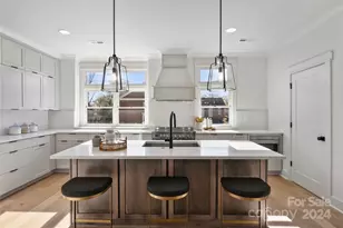 2019 Thurmond Pl, Charlotte, NC 28205 - Photo 2