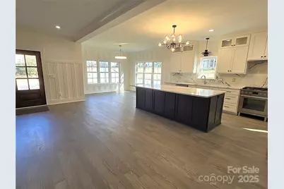 496 19th Avenue Circle NW, Hickory, NC 28601 - Photo 8