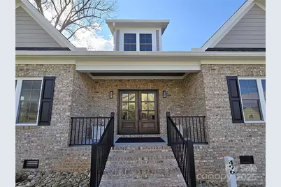 496 19th Avenue Circle NW, Hickory, NC 28601 - Photo 2