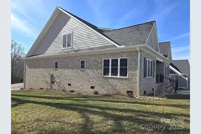 496 19th Avenue Circle NW, Hickory, NC 28601 - Photo 38