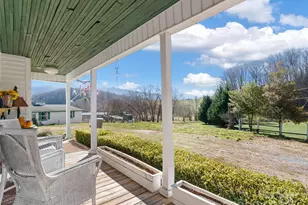 4912 Pigeon Rd, Waynesville, NC 28786 - Photo 8