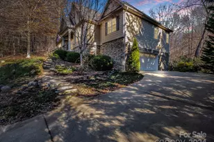 148 Courtland Ct, Lake Lure, NC 28746 - Photo 2