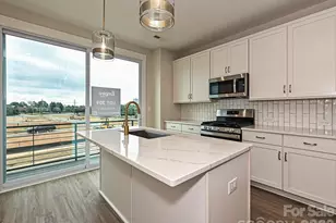 1611 Polk St, Charlotte, NC 28206 - Photo 6