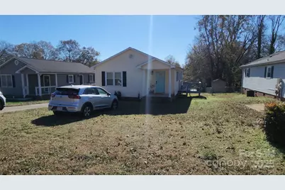 222 E Alabama Avenue, Bessemer City, NC 28016 - Photo 1