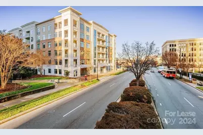 425 W Trade Street #1GR, Charlotte, NC 28203 - Photo 2