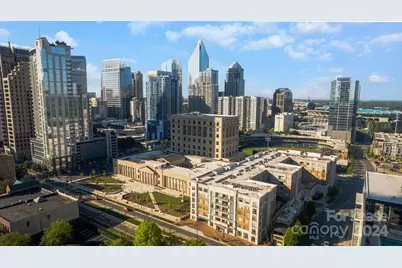 425 W Trade Street #1ER, Charlotte, NC 28203 - Photo 2
